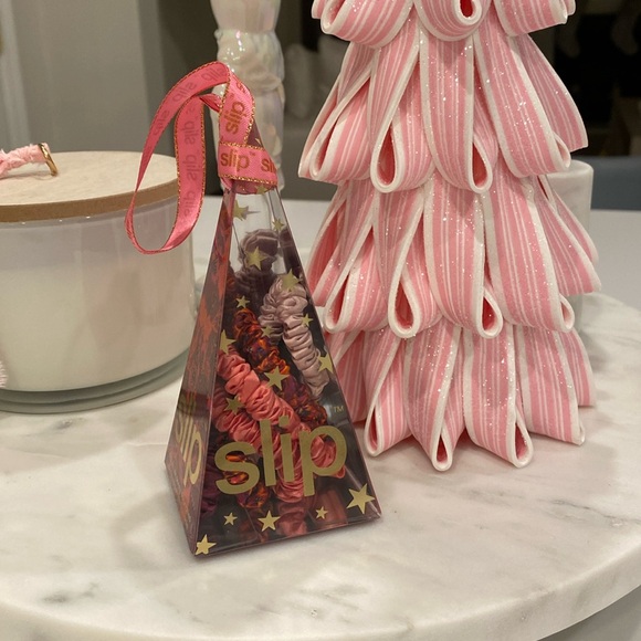 Slip Pure Silk Skinny Scrunchies Ornament - Picture 3 of 10